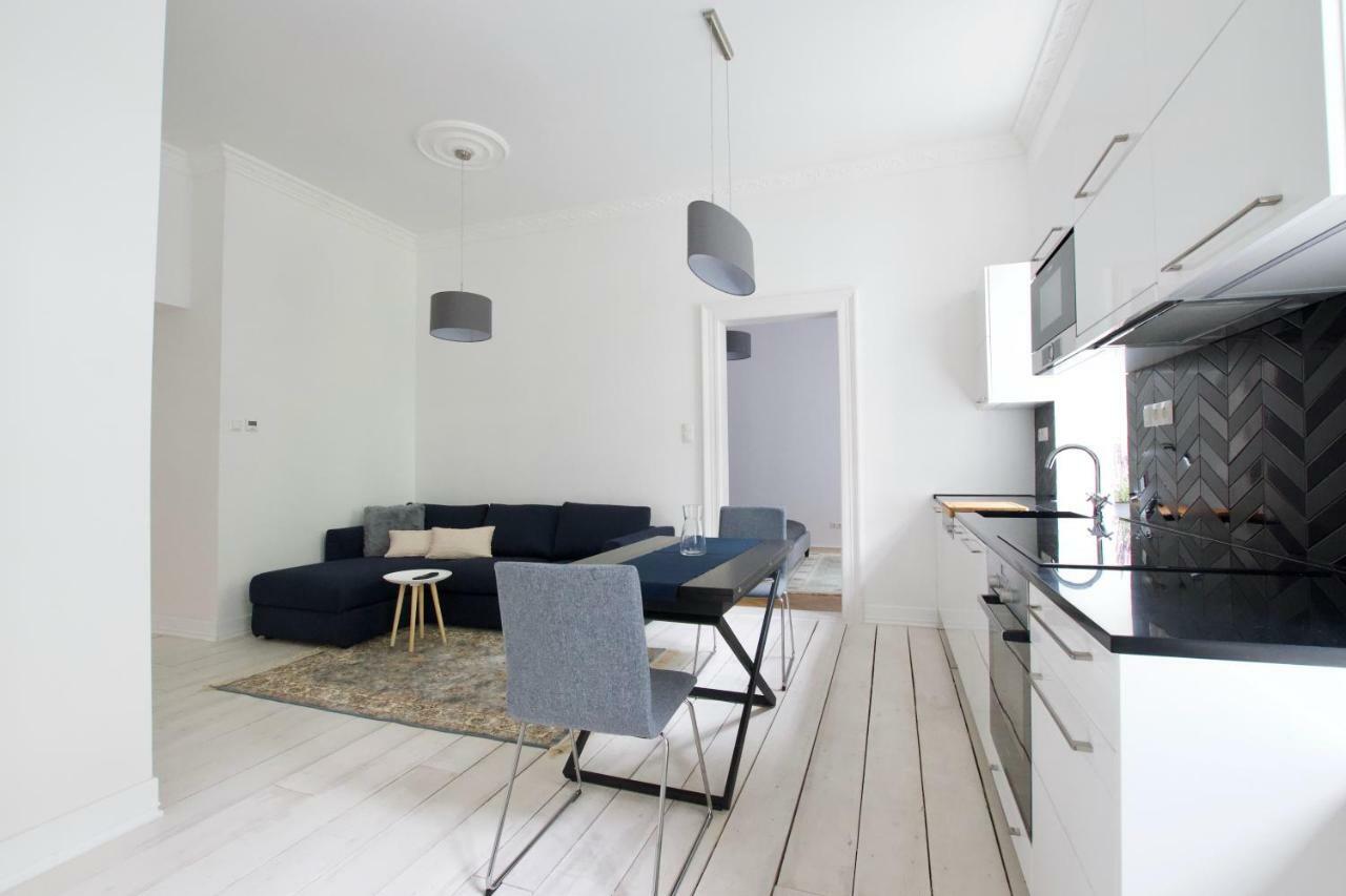 Luxury Apartment By Hi5 - Oktober 6 Street Budapest Kültér fotó